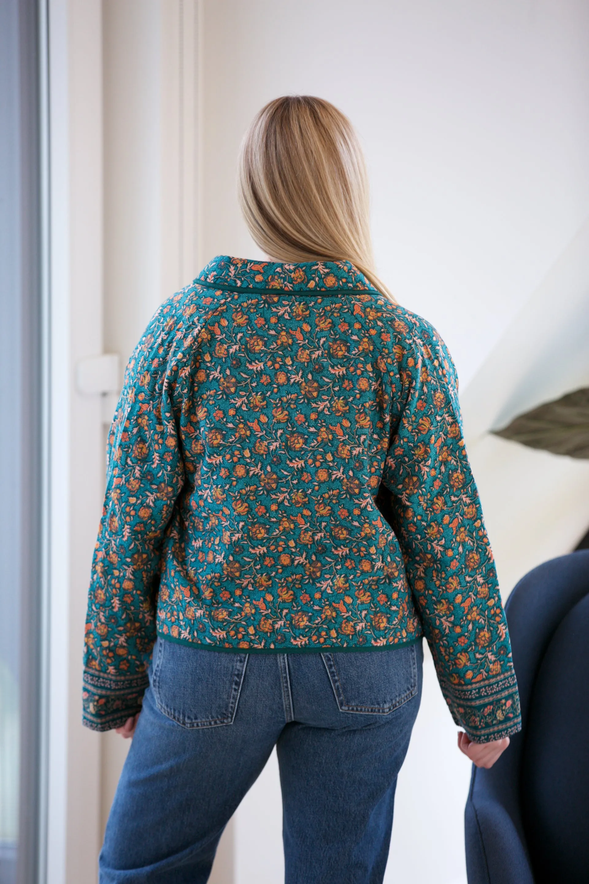 Birds of Paradis by Trovata August Jacket in Botanical Border