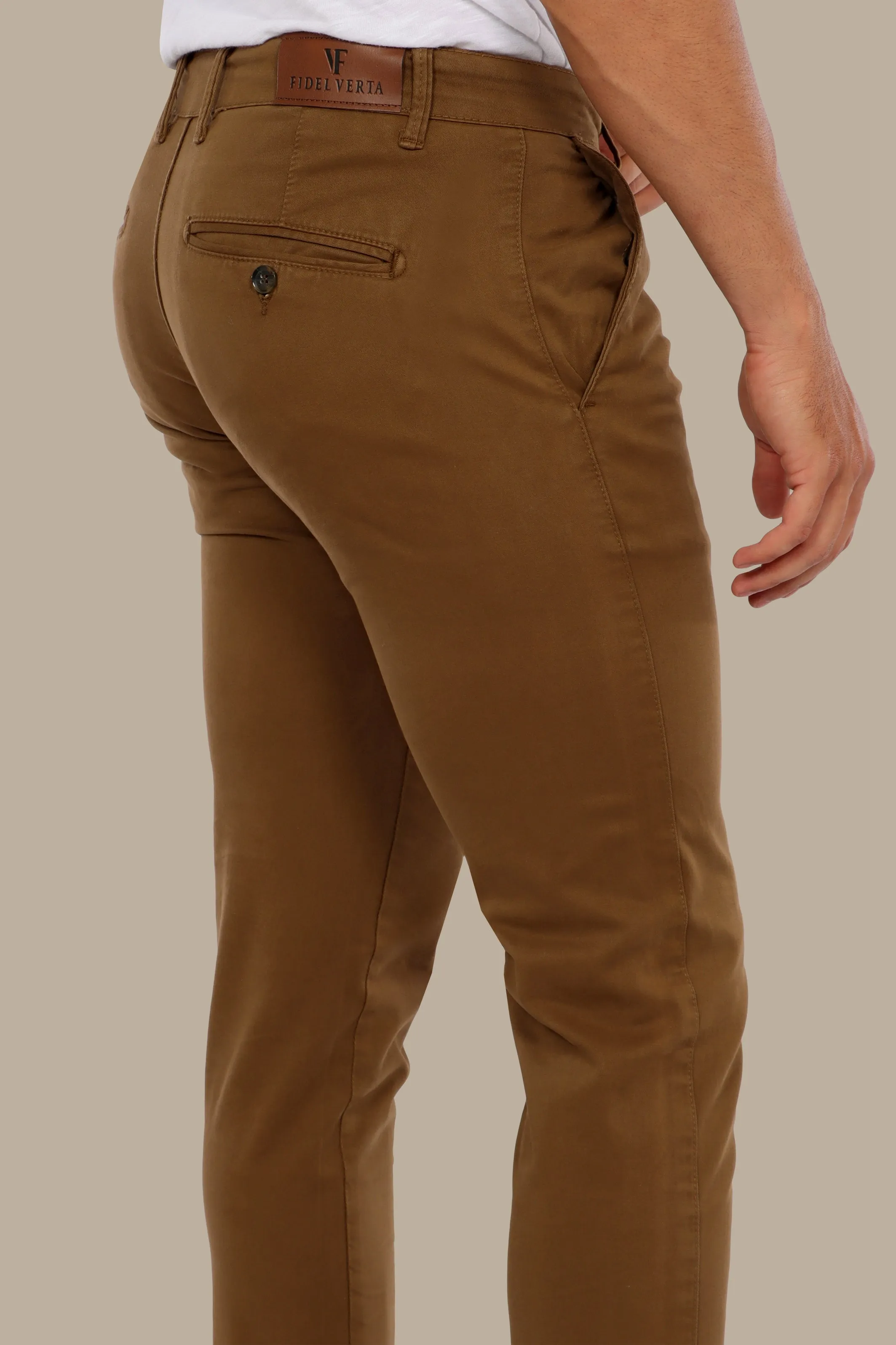 Espresso Elegance: Chino Slim Fit in Rich Brown