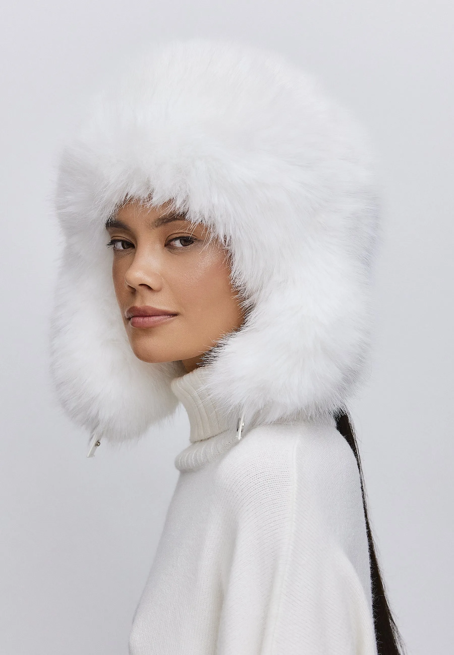 Faux Fur Hat Irina - White