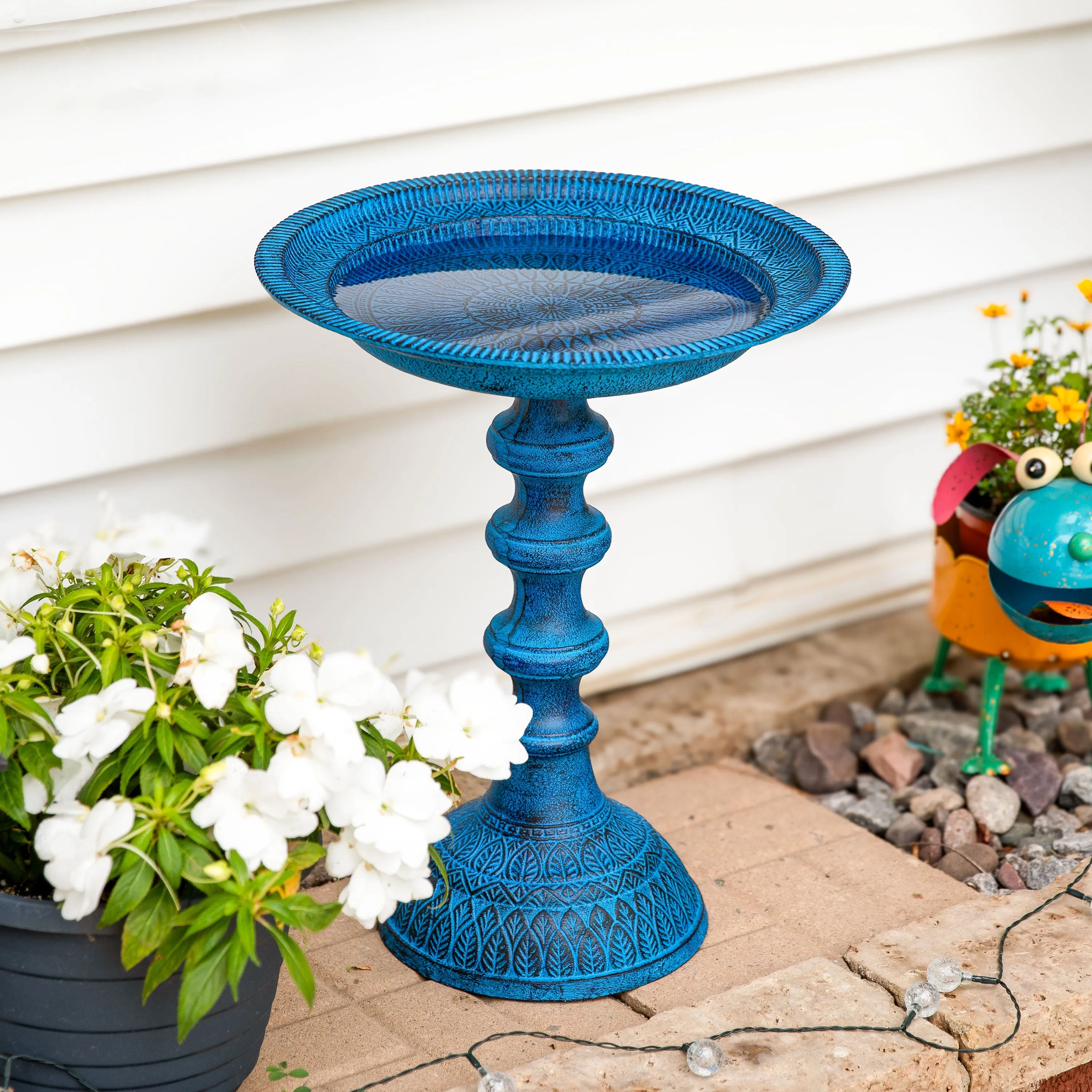 Sunnydaze Backyard Beauty Metal Bird Bath - 18" H