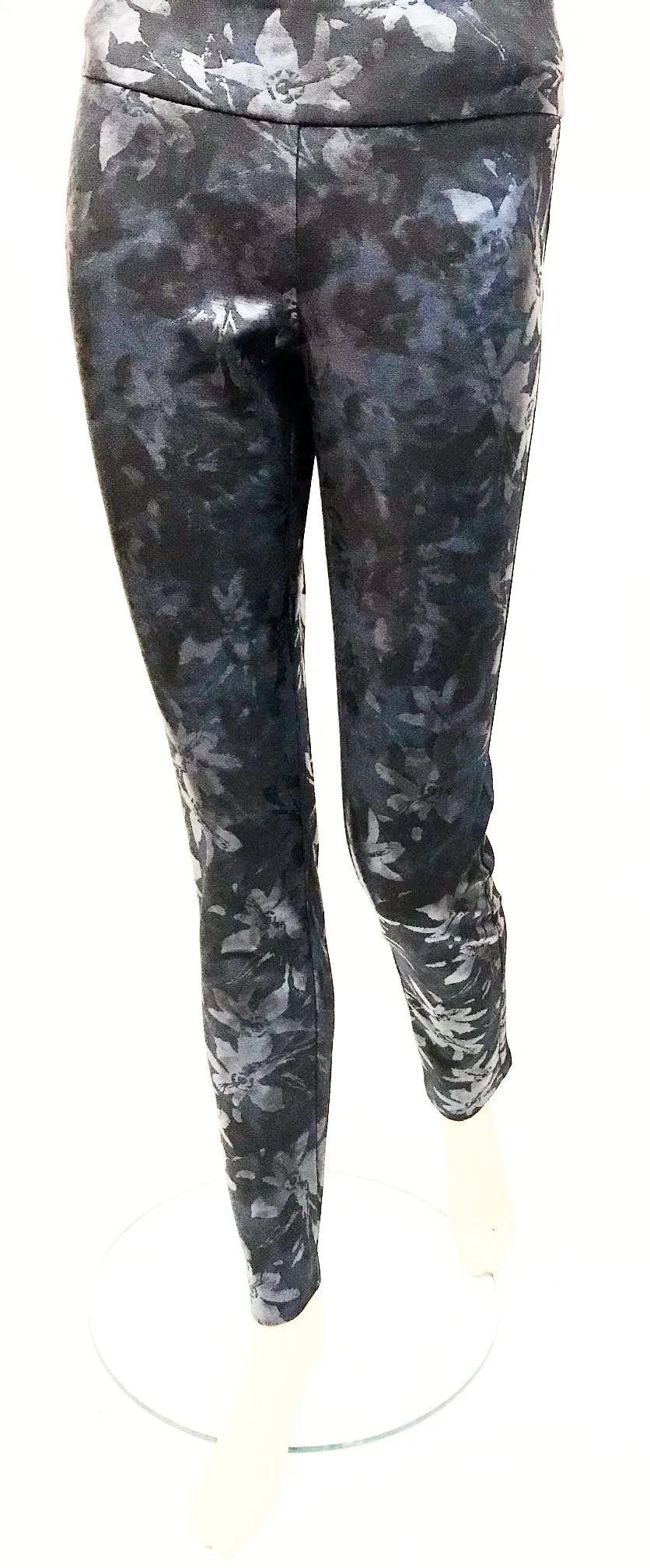 Women's Up! | Floral Flash Luxury Collection Pants Slim Leg | Navy